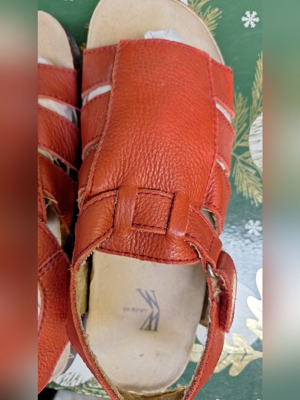 White MT LEATHER SANDALS, size 8 - Picture 2 of 7